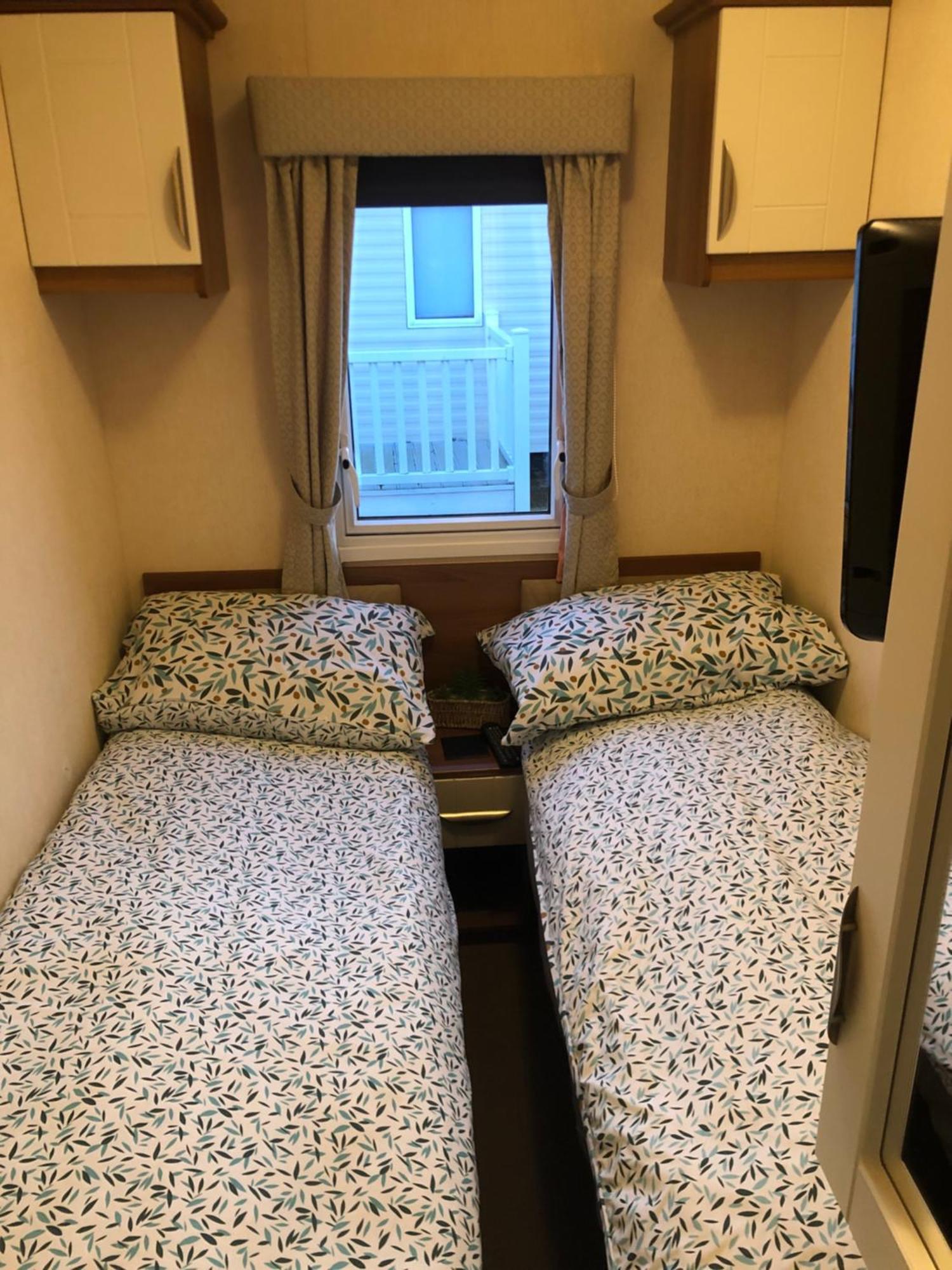 Two X 8 Berth Static Caravan On Lyons Robin Hood Rhyl North Wales Meliden Экстерьер фото